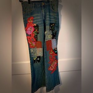 A.Z.I Womans Jeans Size 32| Embroidered/Patchwork| Beautiful - Great Condition|
